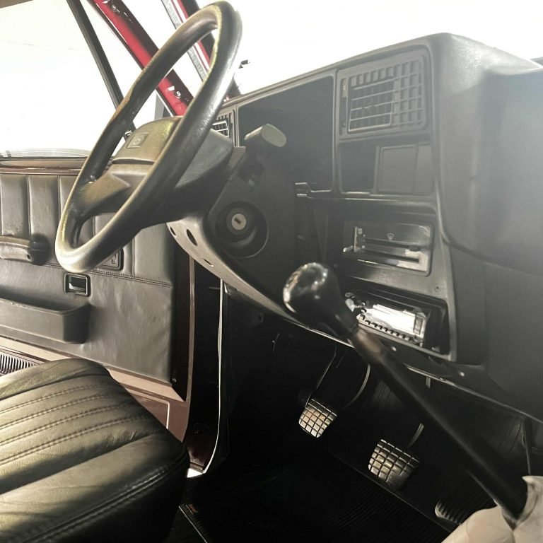 Chevrolet D-20 Deluxe