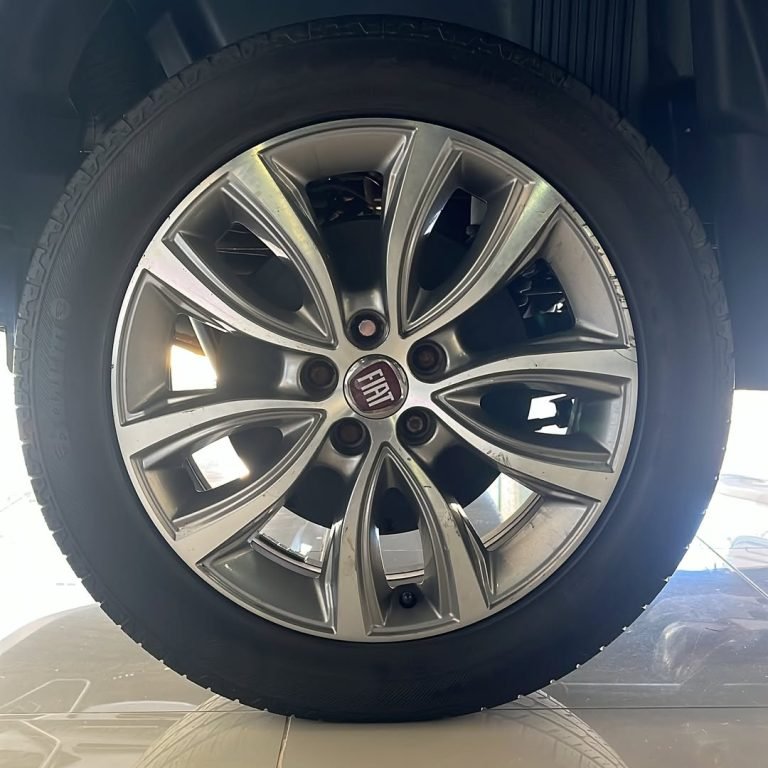 Fiat Toro Volcano 4×4 AT9 TB