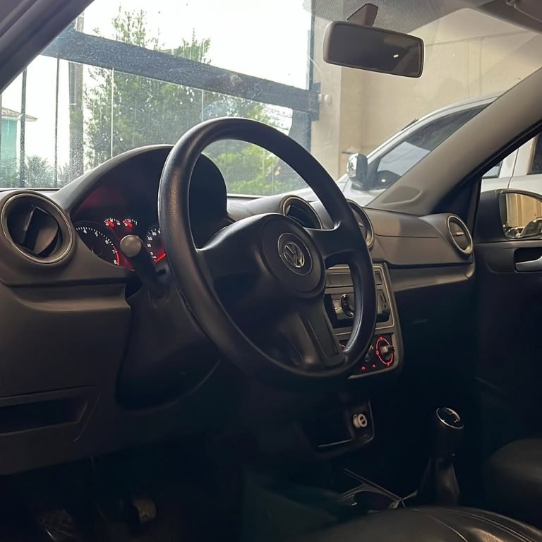 VOLKSWAGEN VOYAGE G6