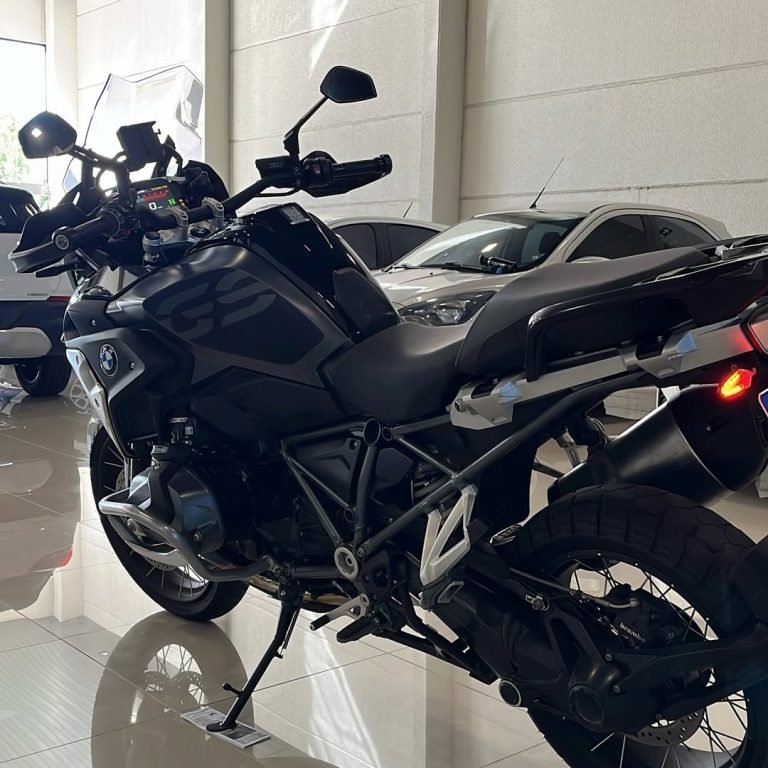 BMW GS1250 TRIPLEBLACK