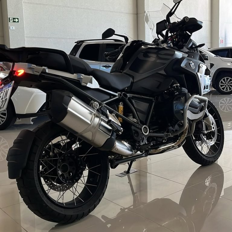 BMW GS1250 TRIPLEBLACK