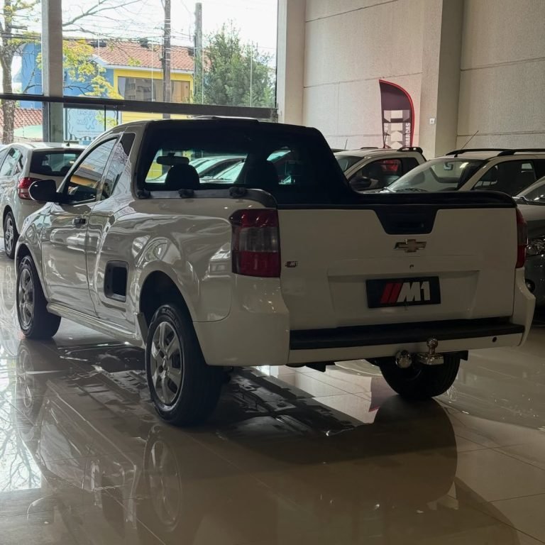 Chevrolet Montana LS