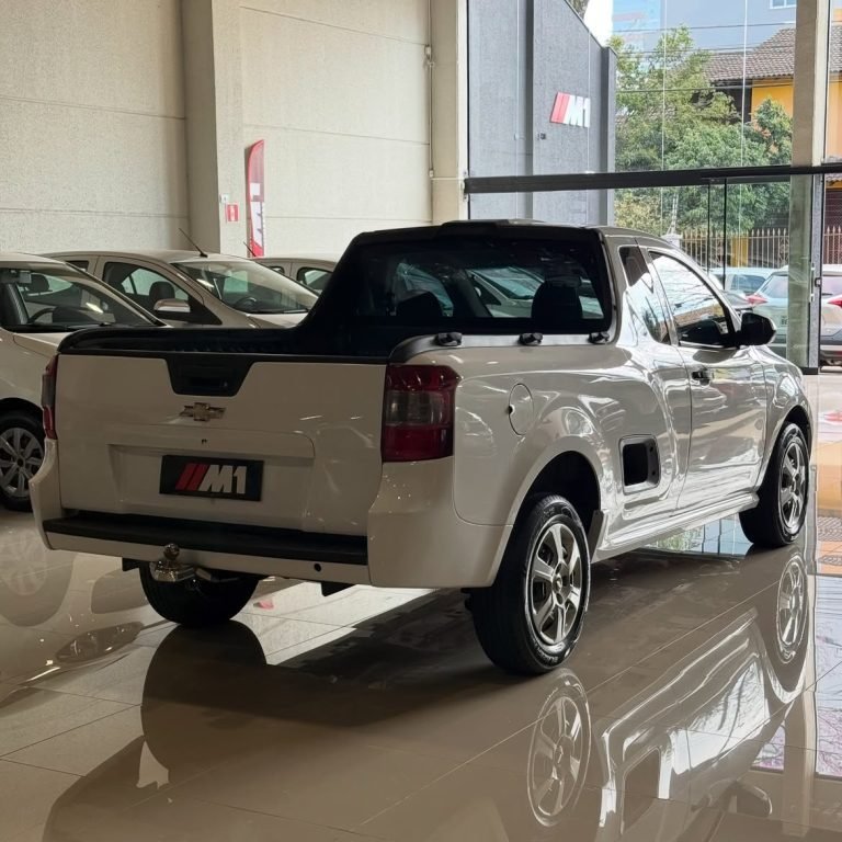 Chevrolet Montana LS
