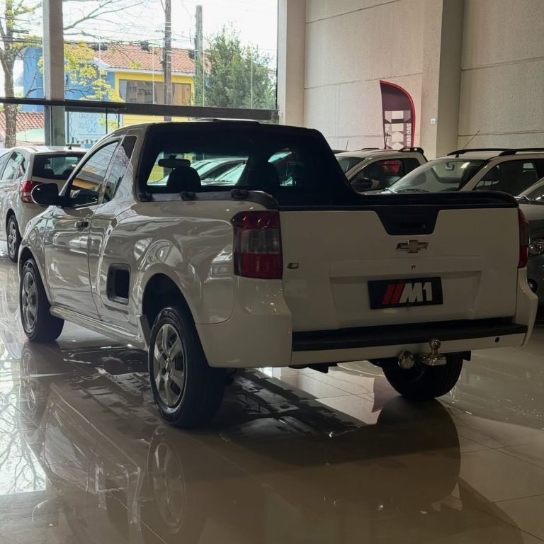 Chevrolet Montana LS