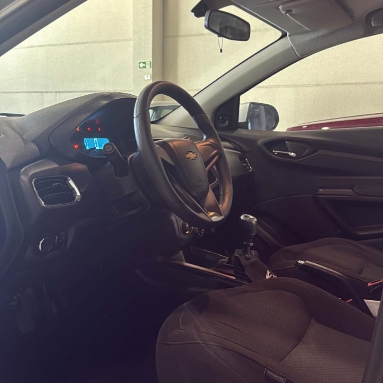 Chevrolet Onix LT 1.0
