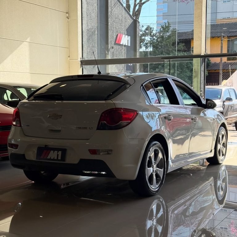 Cruze LT Hatch