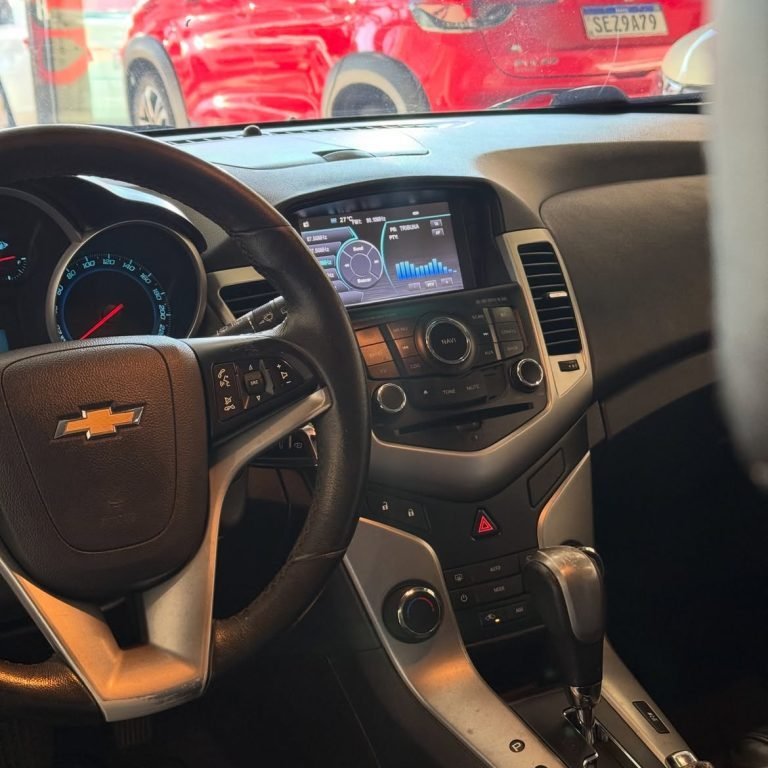 Cruze LT Hatch
