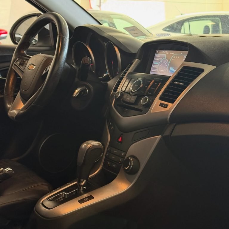 Cruze LT Hatch