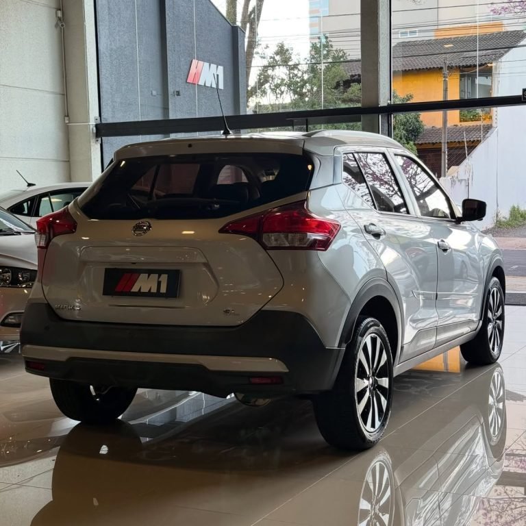 Nissan Kicks SL CVT