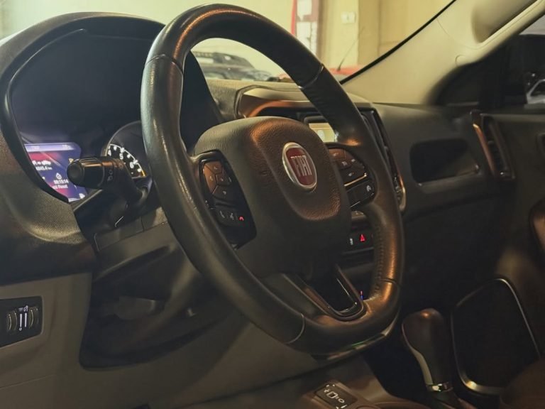Fiat Toro Volcano 2.4 Flex