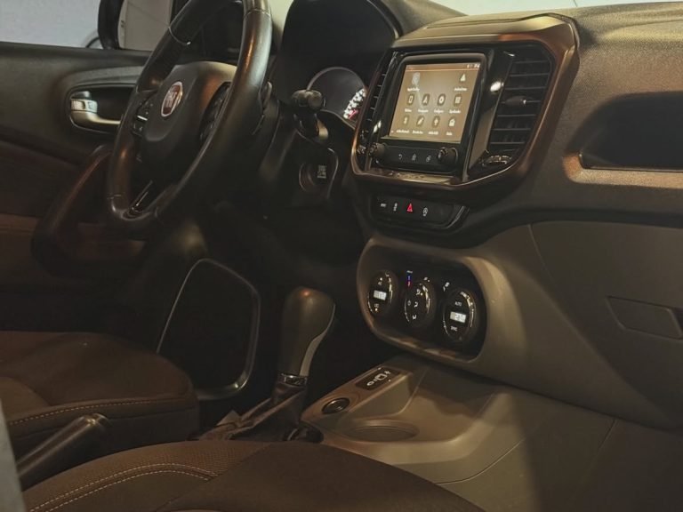 Fiat Toro Volcano 2.4 Flex