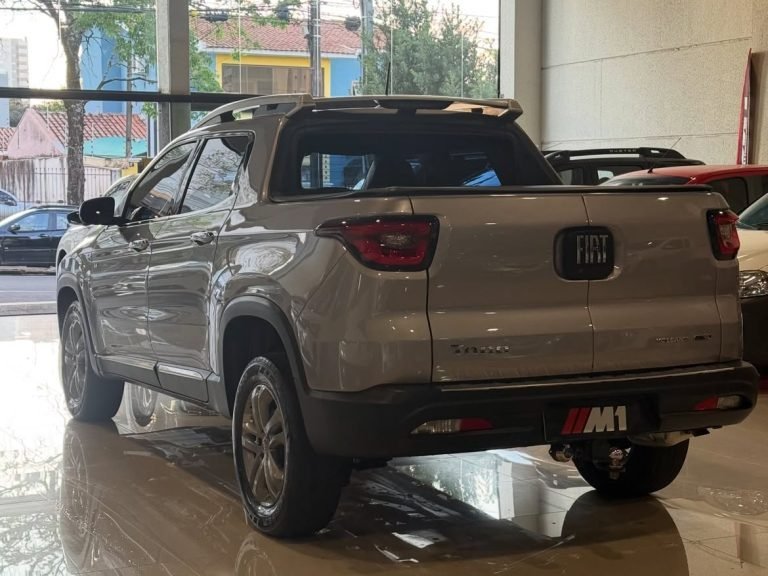 Fiat Toro Volcano 2.4 Flex